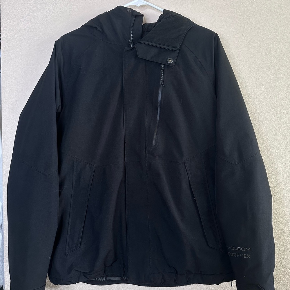 Volcom Women’s Black Hooded Jacket - GORE-TEX Shell
